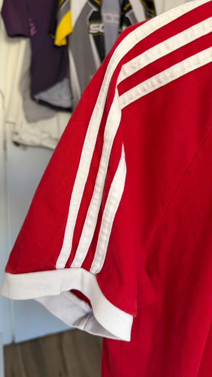 Camiseta Adidas Originals vermelha tamanho P – photo 2